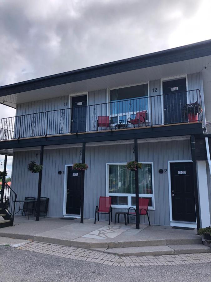 New Rockland Motel Bobcaygeon Екстер'єр фото