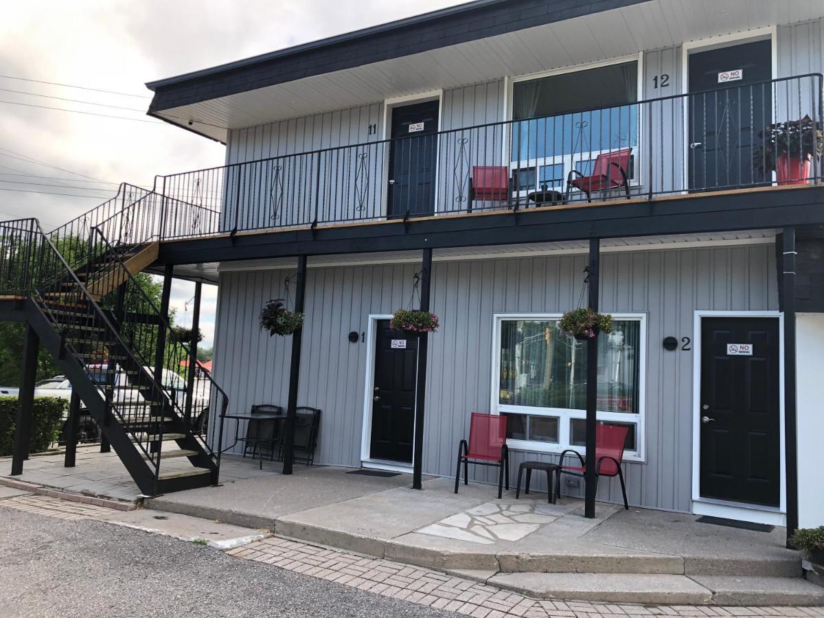 New Rockland Motel Bobcaygeon Екстер'єр фото