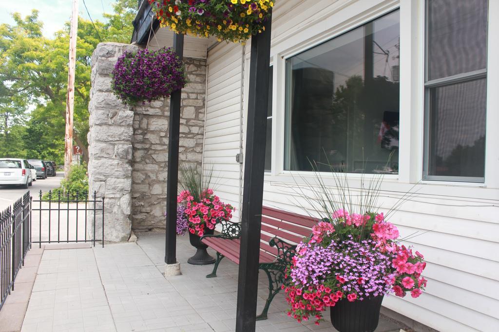 New Rockland Motel Bobcaygeon Екстер'єр фото