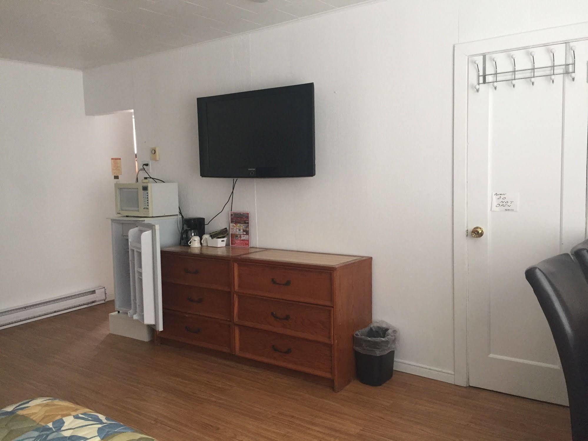 New Rockland Motel Bobcaygeon Екстер'єр фото