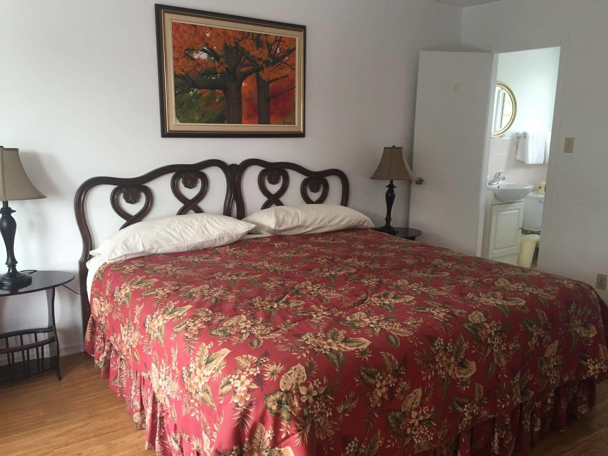 New Rockland Motel Bobcaygeon Екстер'єр фото